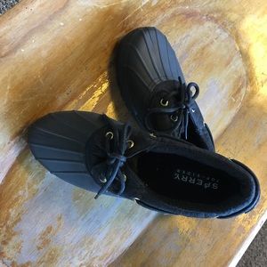 Sperrys - Low style waterproof shoe NWOT